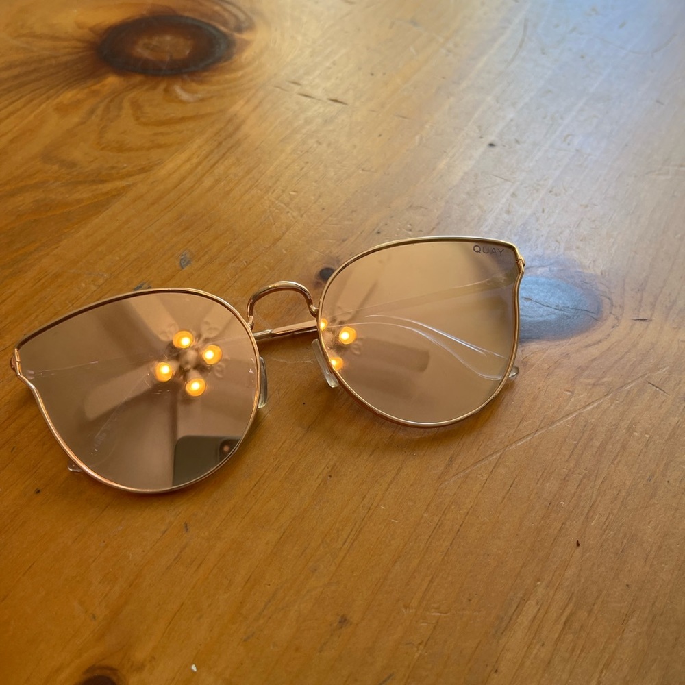 Quay sunglasses, brand new, pink lenses and frames